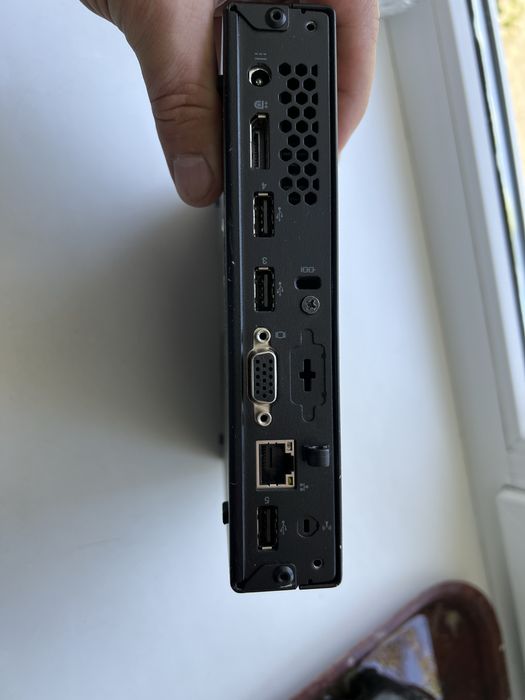 Продам системник Lenovo ThinkCentre M72e