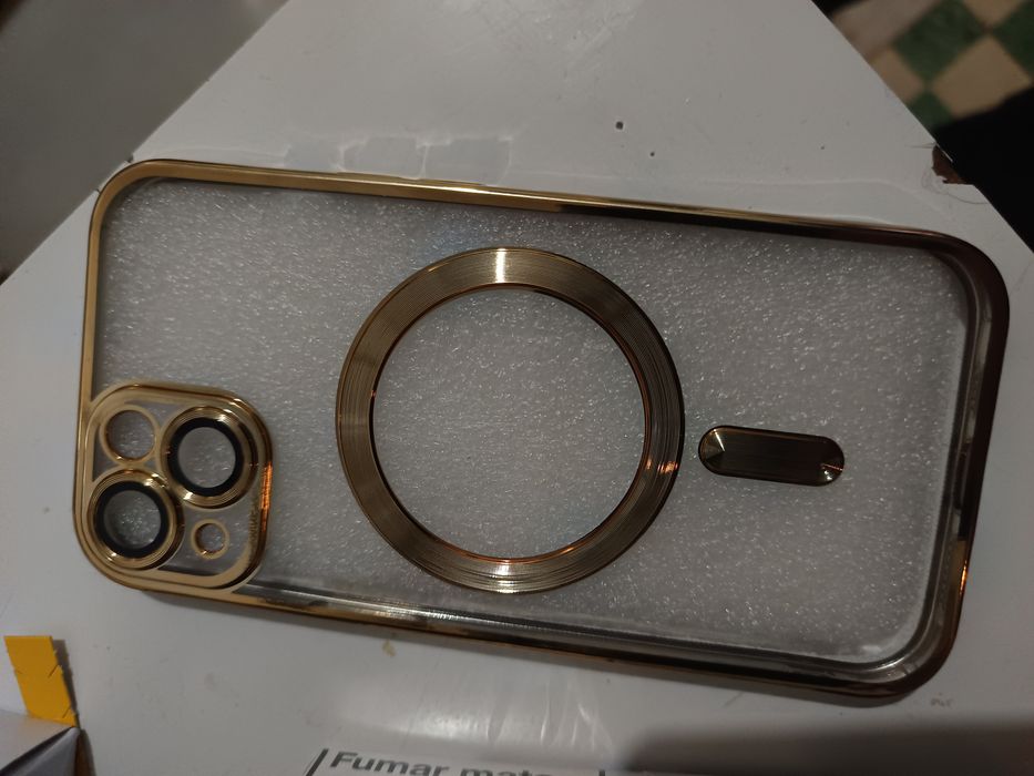 Capa ifhone 13 no plastico