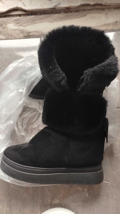 Botas de cunha interior invisível e pelo