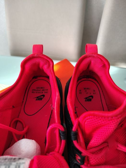 Nike air max axis  43р.