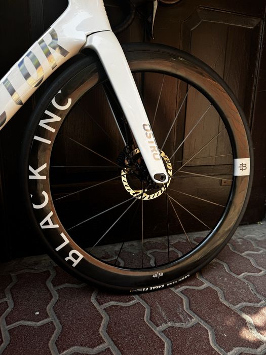 Factor Ostro VAM v2 Pearl White r. 56 Dura Ace R9250 Di2