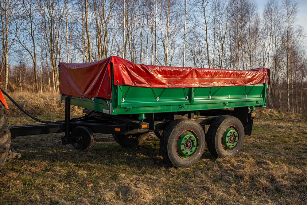 Przyczepa rolnicza, tandem, wywrotka na 3 strony, 8 ton