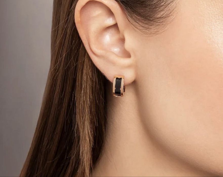 Брендові золоті  сережки від Bvlgari