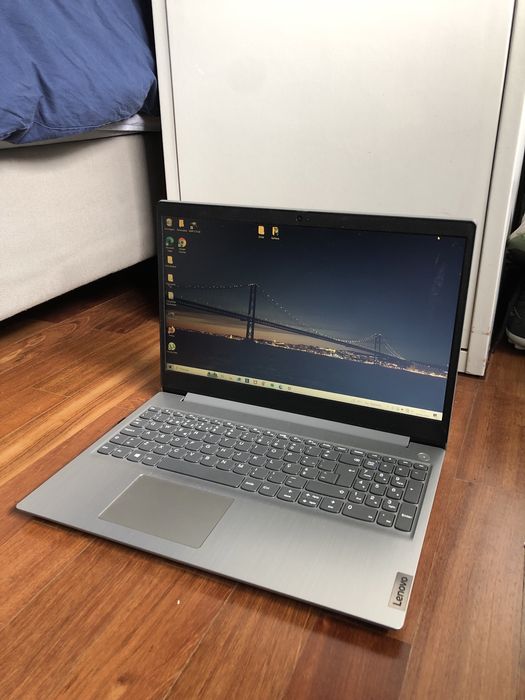 Computador portátil LENOVO IdeaPad 3