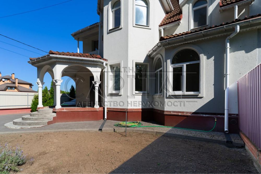 Продаж будинку Бровари / район Сади