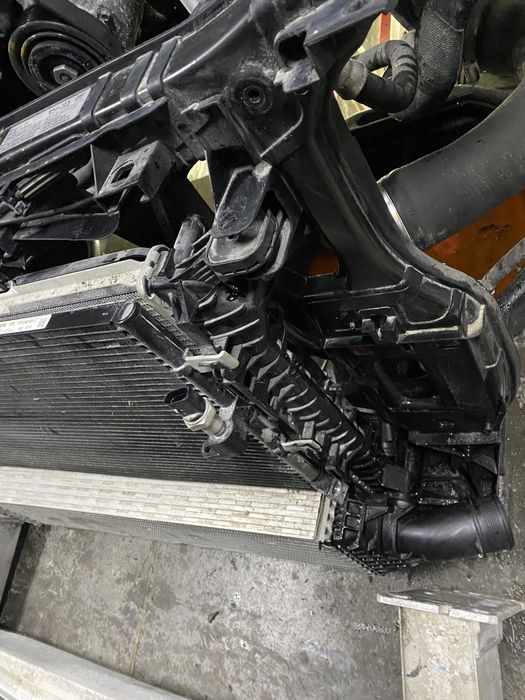 Касета передня панель радіатори підсилювач audi A4 B8 A5 Q5 А4 В9