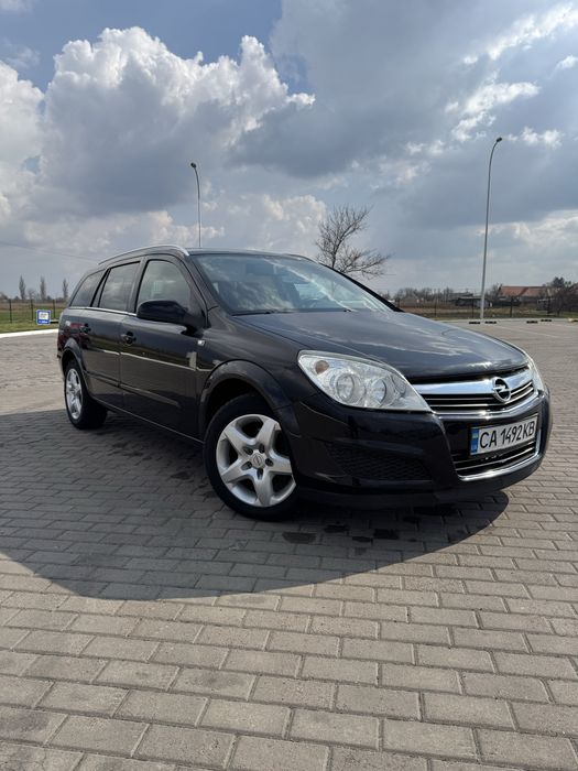 Продам Opel Astra H