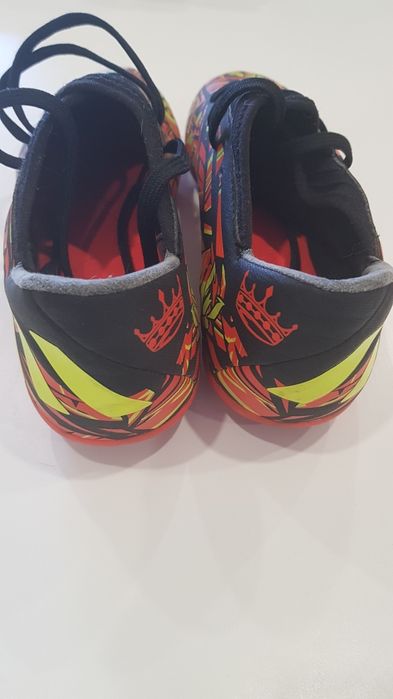 Chuteira adidas messi 37 1/2 Como novo