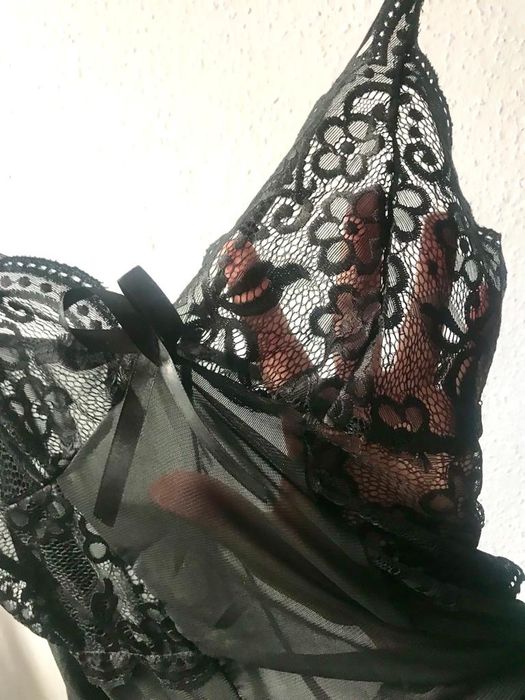 Koronkowa czarna koszulka nocna,piżama