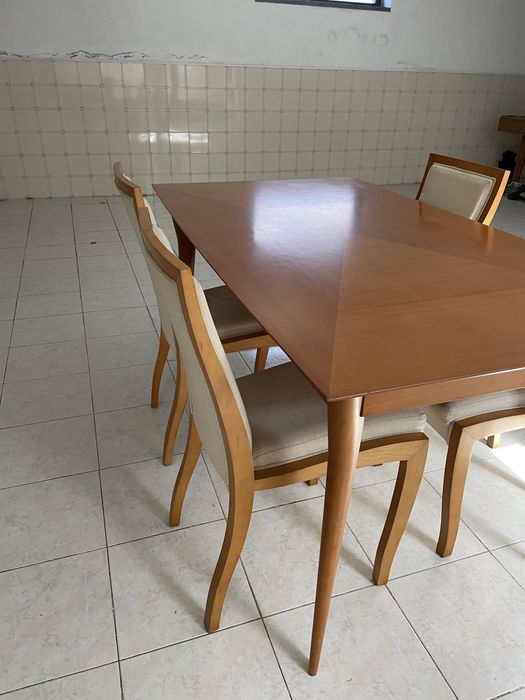 Mesa extensível, 4 cadeiras