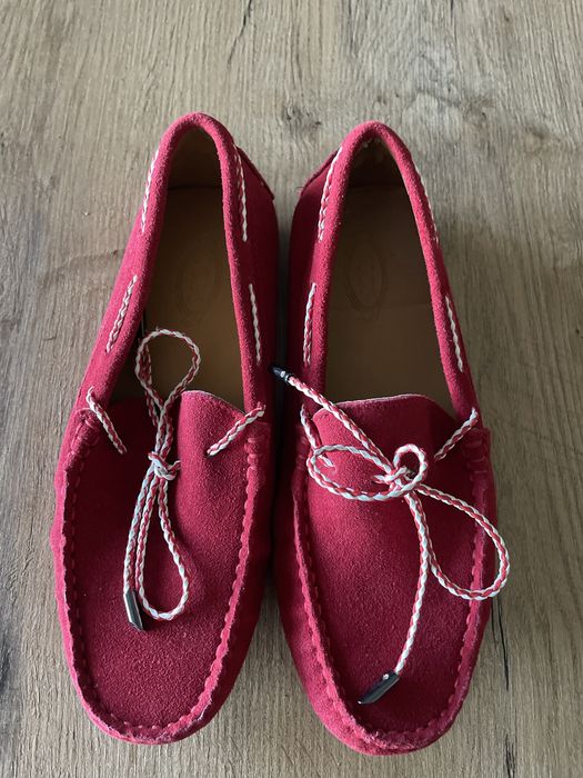 Buty czerwone z zamszu