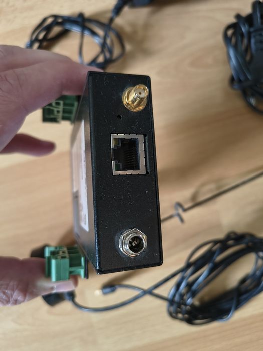 Moxa OnCell G3151 - Przemysłowa bramka GSM/GPRS RS-232/422/485 Ethernet