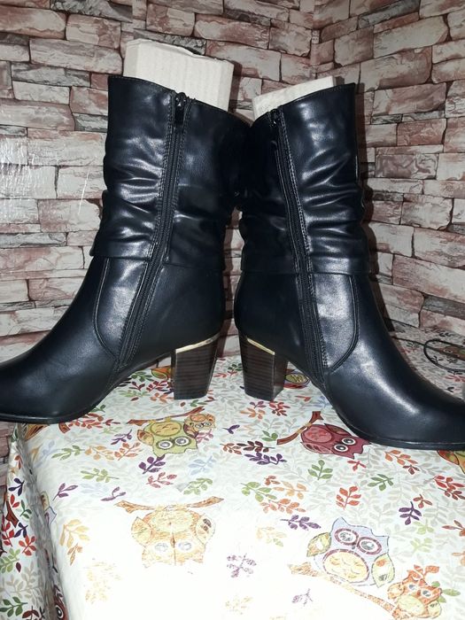 Продам ботінки жіночі