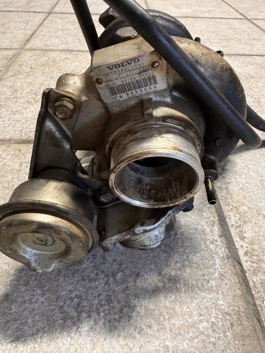 Volvo 2.4t pecas varias Motor