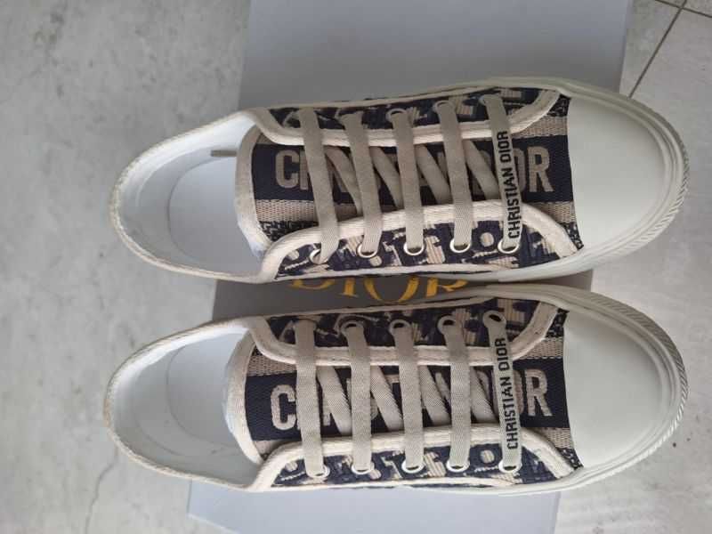 Trampki r.35-45 nowe