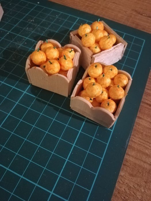 Caixas de frutas e legumes casas de bonecas