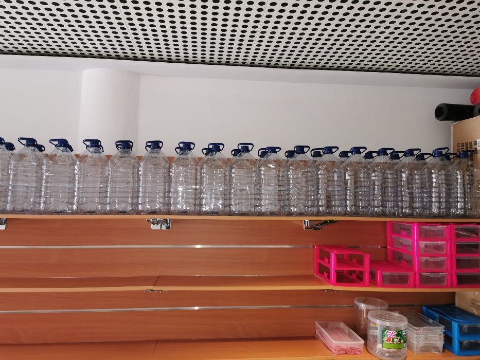 Garrafões Plástico 5L e 6L