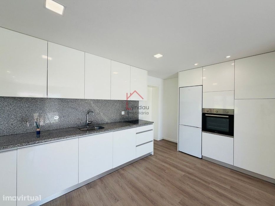 T1+1 Ronfe Guimarães