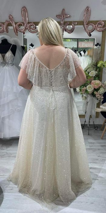Suknia ślubna plus size  r 44/46