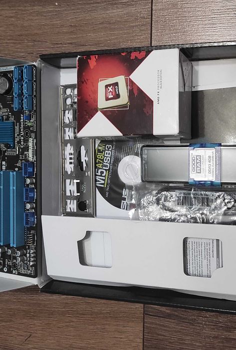 Комплект AM3+ (плата, процесор, пам'ять)