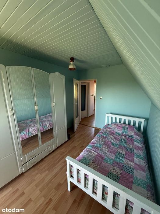 REZERWACJA Dom z garażem i ogrodem w pięknej okolicy