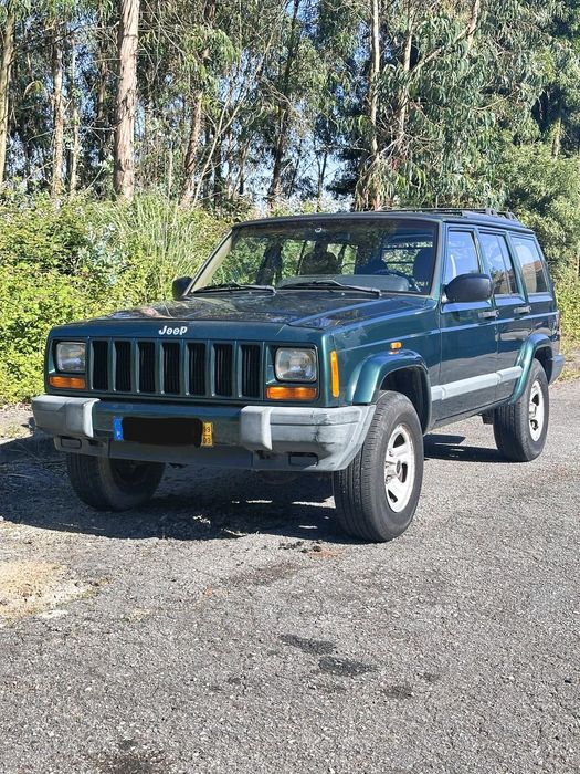 Jeep Cherokee 2.5 TD Sport