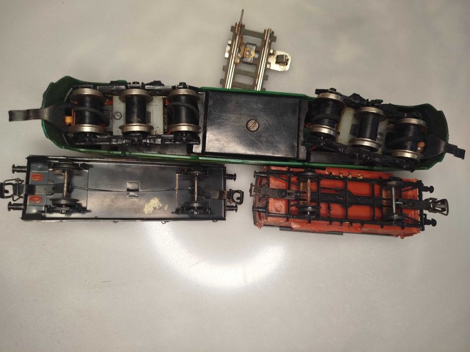 Zabawka PRL lokomotywa Piko tory wagony zwrotnice zasilacz