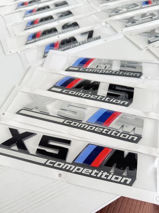 Емблема шильдик наклейка BMW М1 М2 М3 М4 М5 М7 шильдік БМВ М логотип