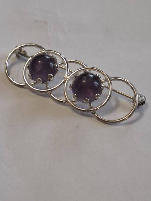 Piękna  stara srebrna broszka pr.835