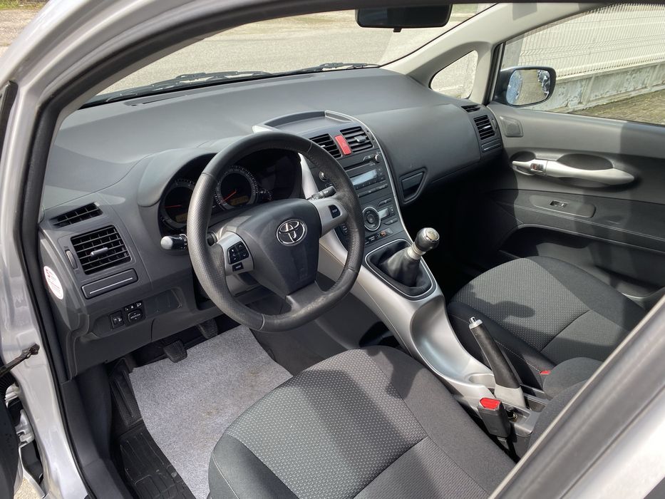 Toyota Auris D-4D + Excelente Estado!