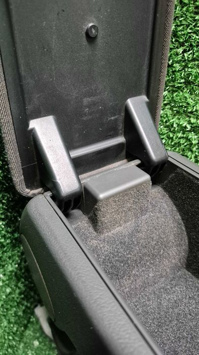 Apoio de Braço Original para Audi para A4 B5 8D 1994 a 2001 em EXCELENTE ESTADO C/TAMPA INTACTA