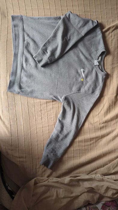 Camisola Nike NSW Club Sweatshirt Tam M Cinzenta Original Nike Store