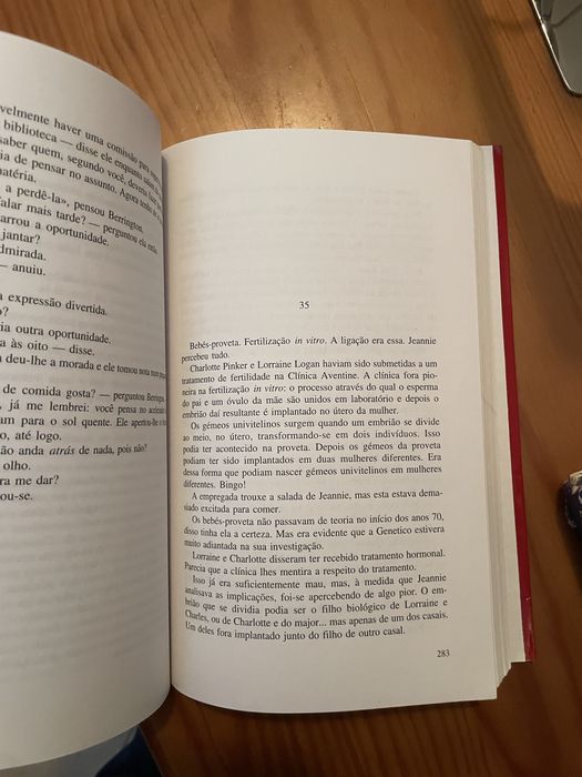 John Grisham e Ken Follet - Livros seminovos