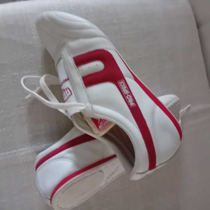 Buty sportowe białe 38