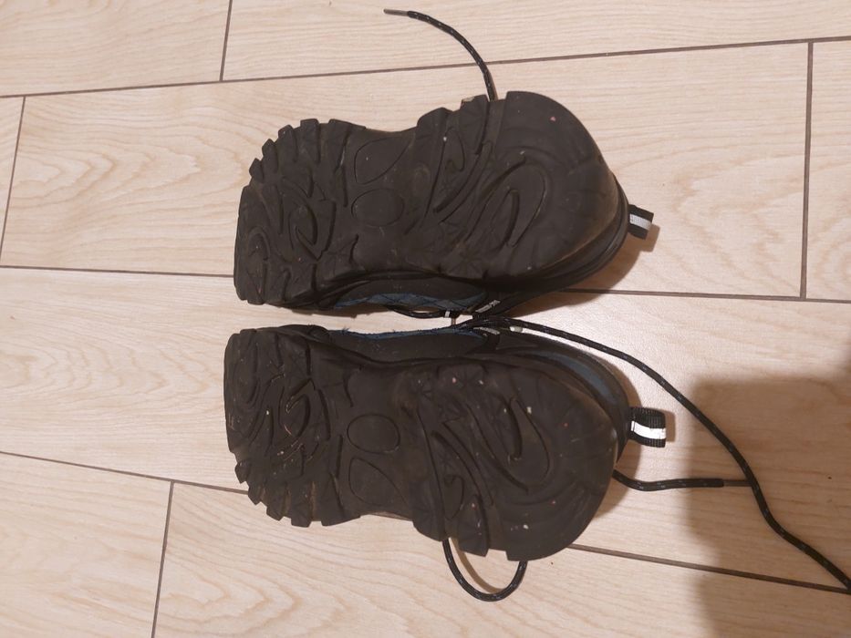 Buty trekkingowe r 39 MC ARTHUR