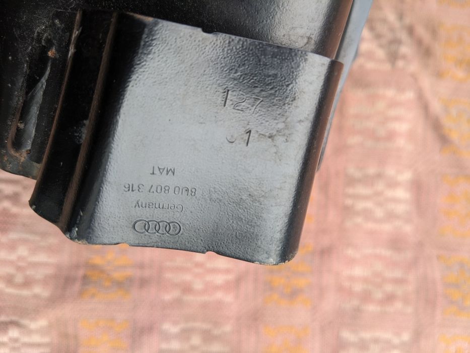 Підсилювач заднього бампера AUDI Q3 ( 8U ) 8U0807309D оригінал