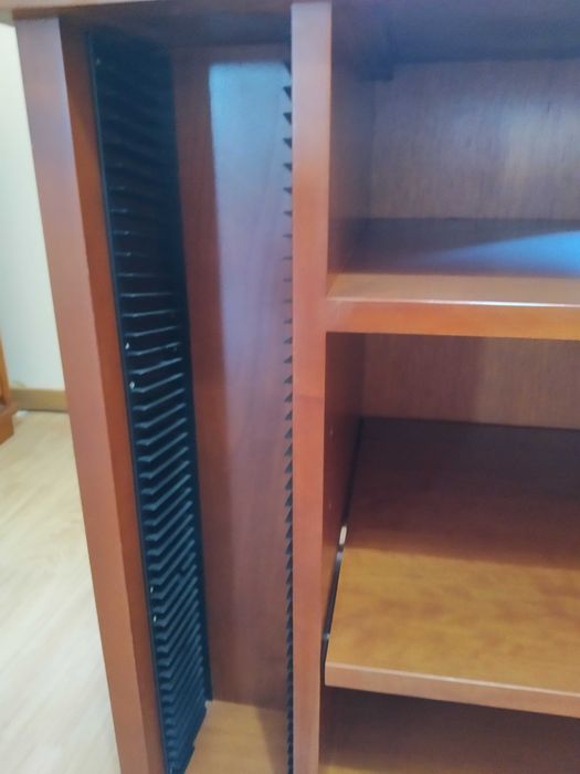 Móvel para TV com tampo rotativo(negociável)