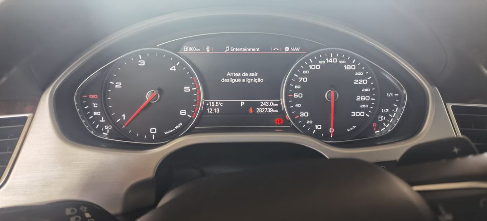 Audi A8 3.0 TDI DPF quattro tiptronic