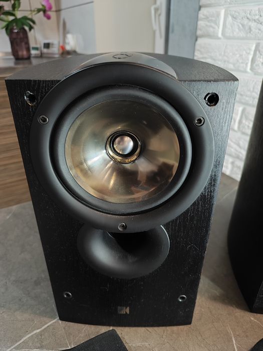 KEF iQ1 акустична система