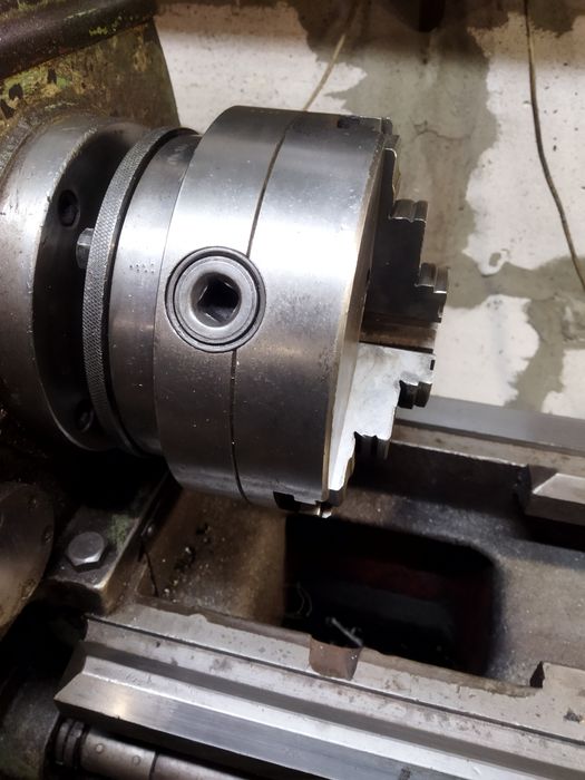 Токарний 1а616 стан в роботі