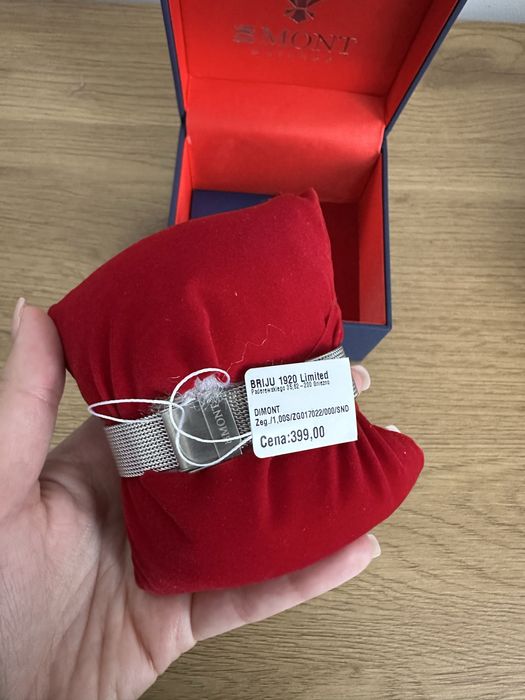 Zegarek damski nowy z metką