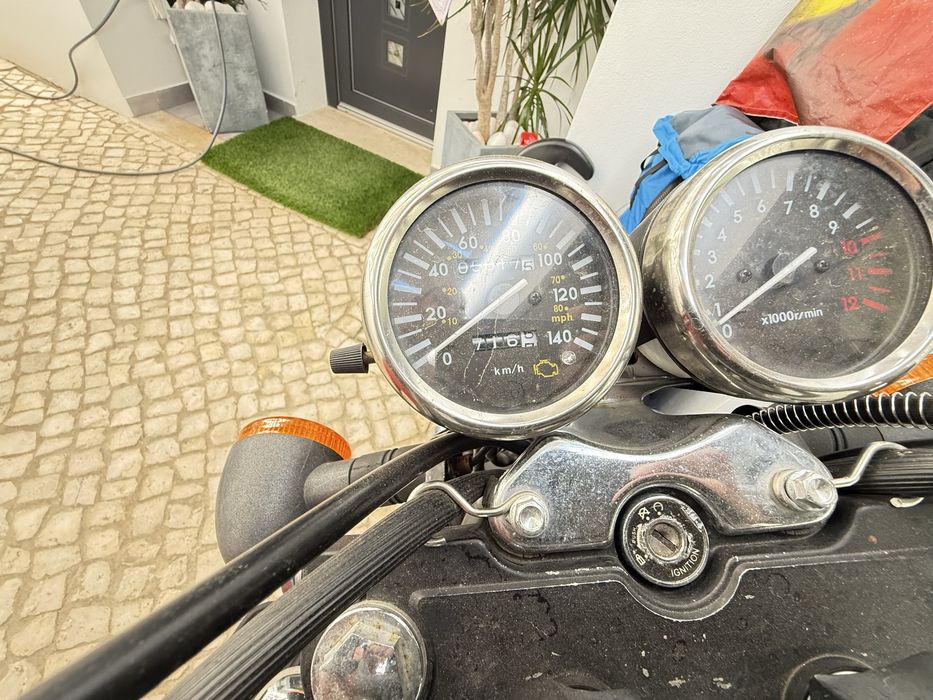 Vendo mota 125 em otimo estado
