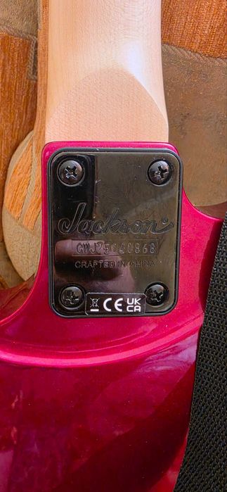 Продам електрогітару Jackson JS11 Dinky