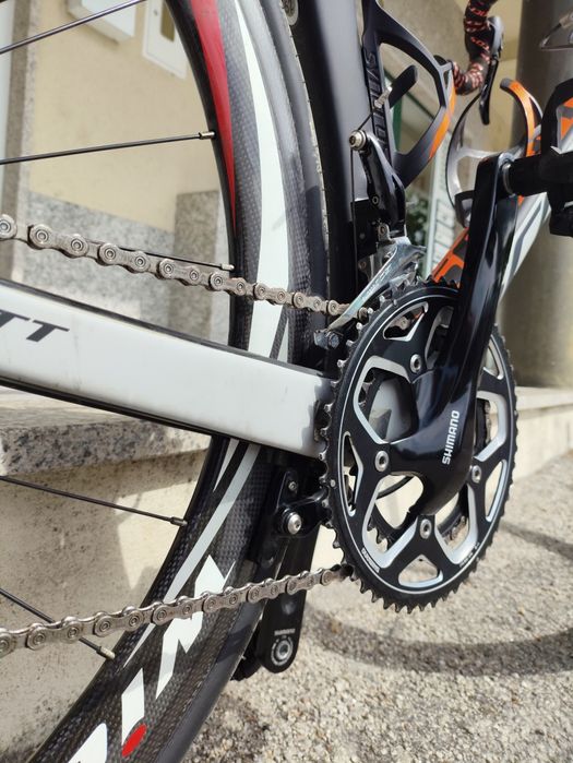 Scott Foil 20 – Estrada - Carbono