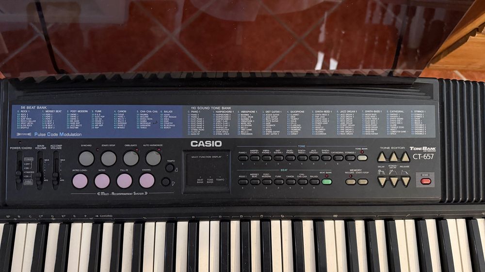 Órgão Casio Tone Bank CT 657