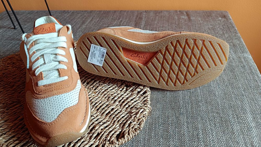 Ténis de couro Clarks Craft Run N39 1/2 Novo