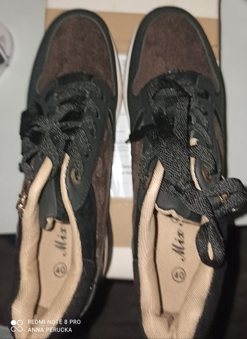 Nowe obuwie sportowe