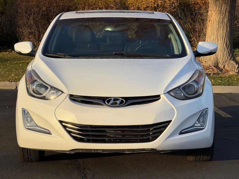 Hyundai Elantra Limited      2015