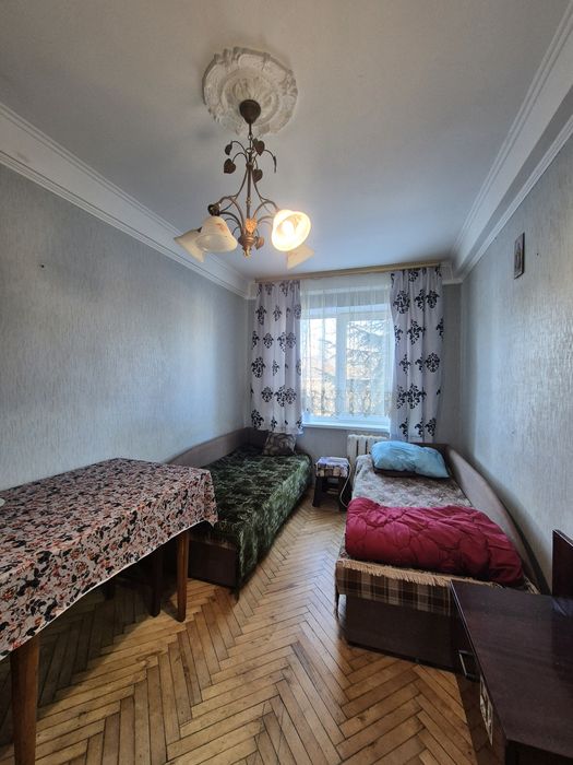 Оренда кімнати підселення ближній центр початок  вул.Липинського