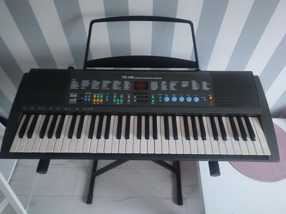 Keyboard Ts-168 z stojakiem w cenie